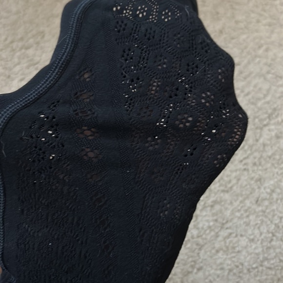 Lululemon size 4 leggings - Picture 3 of 3